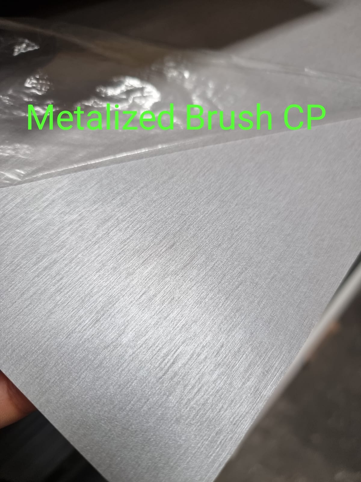 LAMINADO LAMITECH SIMIL FORMICA POSTFORMABLE METALIZADA 1.22m X 2.44m 0.7mm