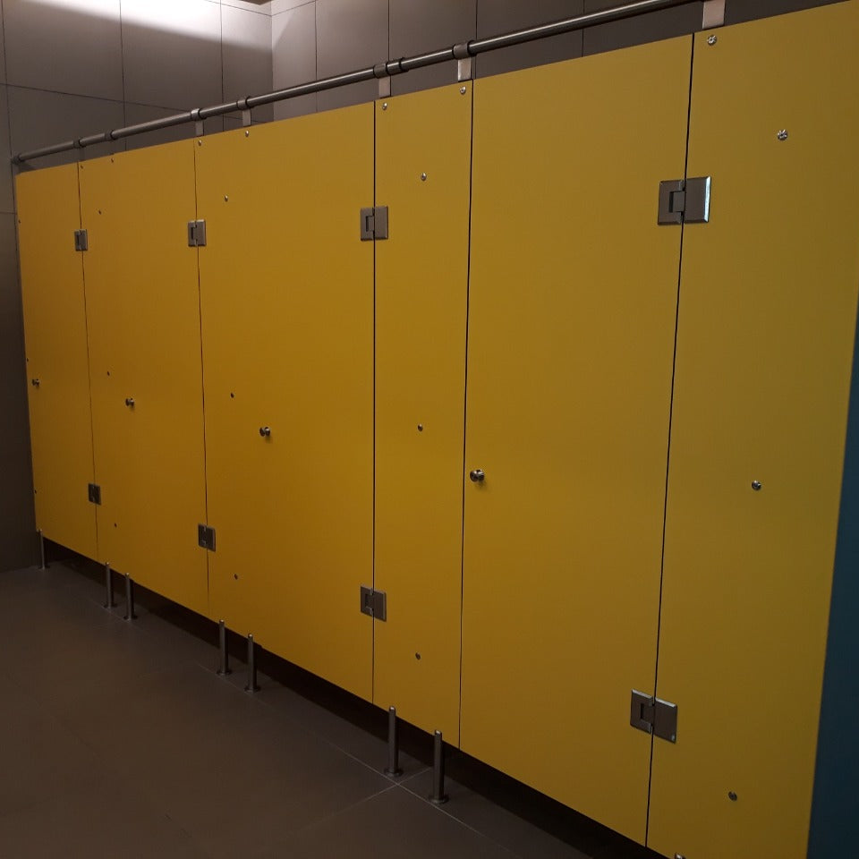 LAMINADO LAMITECH MATE SIMIL FORMICA COMPACTO HPL AMARILLO ORO 12mm 1.53m X 3.66m CENTRO CAFÉ