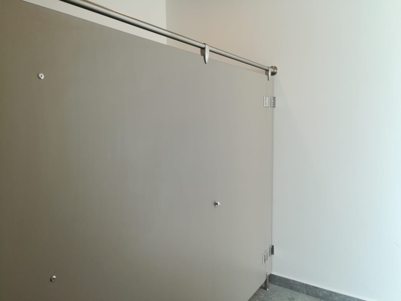LAMINADO LAMITECH TURQUESA MATE SIMIL FORMICA COMPACTO HPL 12mm 1.53m X 3.66m CENTRO CAFÉ